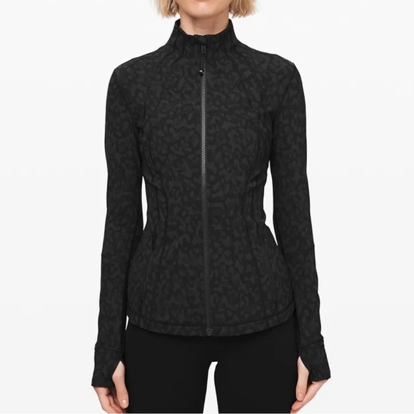 Lululemon define jacket color black camo leopard size 8 in good used condition. - Picture 1 of 5